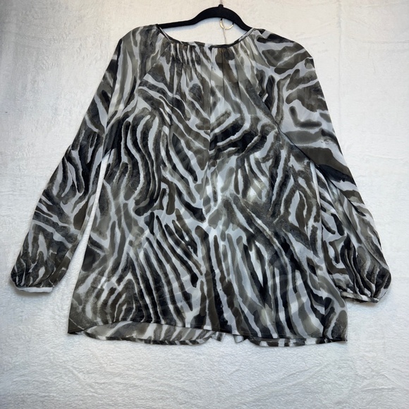 Edit Jeanne Beker Blouse Womens Size 4 Animal Print Sheer Button Down Oversized - Picture 8 of 8